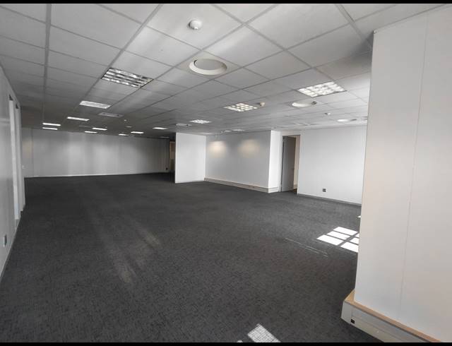 429M² OFFICE TO LET IN BRYANSTON